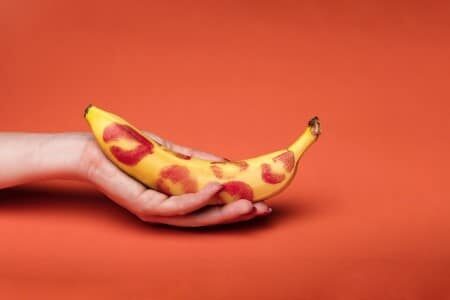 De tendres baisers sur une banane en disent long …